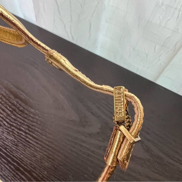 Schutz
Octavia Metallic Leather Knotted Dress
Sandals Size:8 #002 - Picture 8 of 8